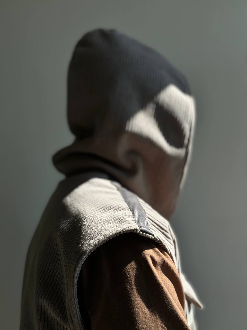 PRÉCOMMANDE - Gilet Velours marron à Capuche – Élégance éthique & Modernité HAQQAN