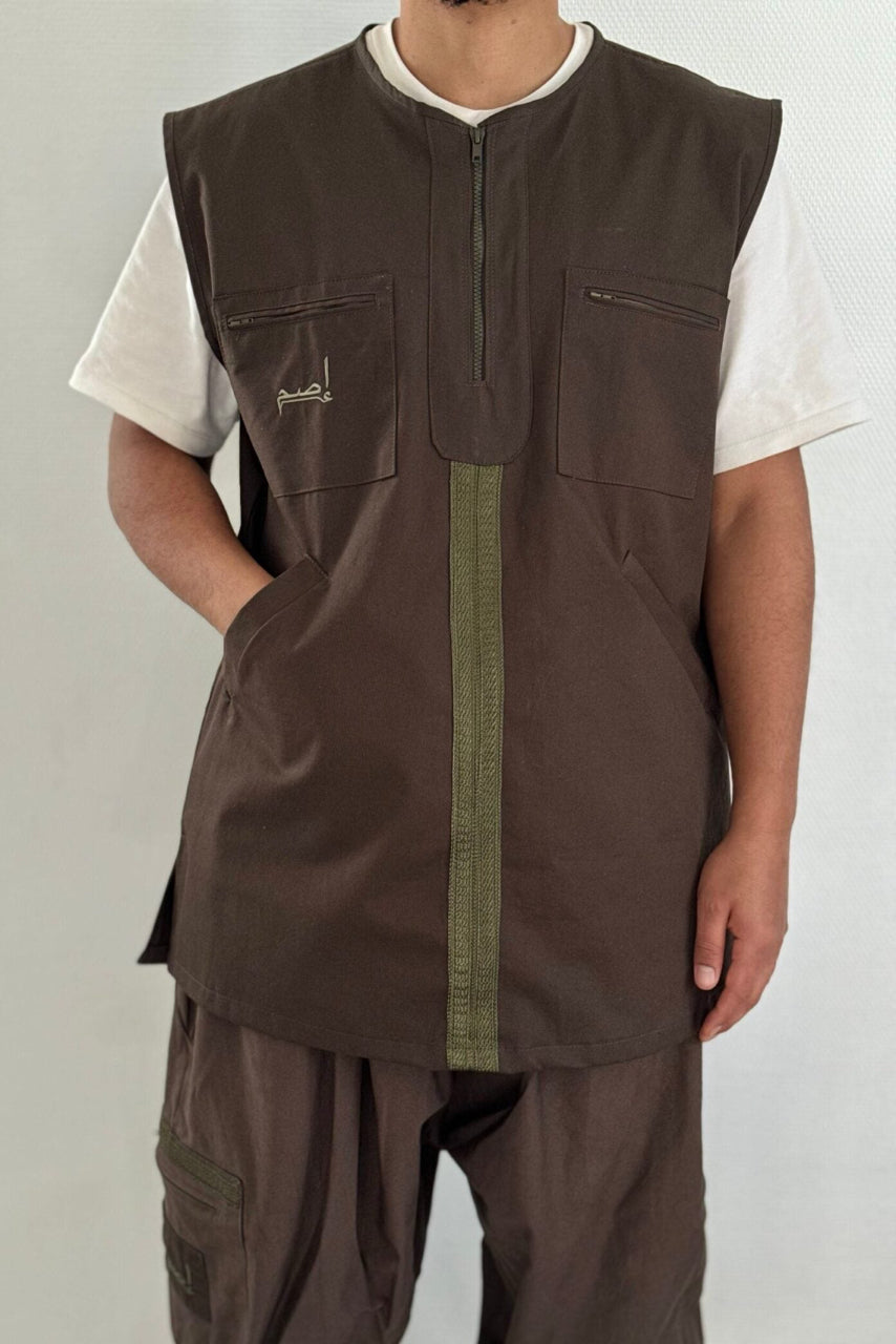 PRÉCOMMANDE - Gilet Cargo Manches Courtes – Élégant Structurée & Logo Brodé HAQQAN